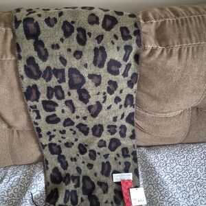 Croft & Barrow cheetah print scarf